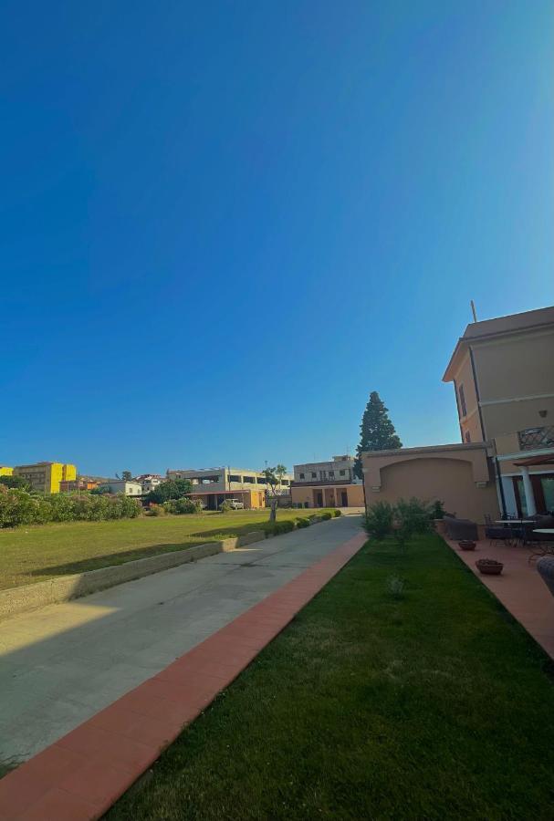 Hotel La Lampara ريجّو دي كالابريا المظهر الخارجي الصورة
