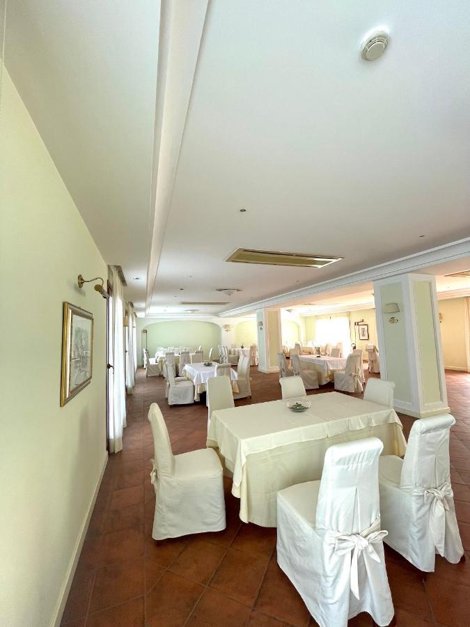 Hotel La Lampara ريجّو دي كالابريا المظهر الخارجي الصورة