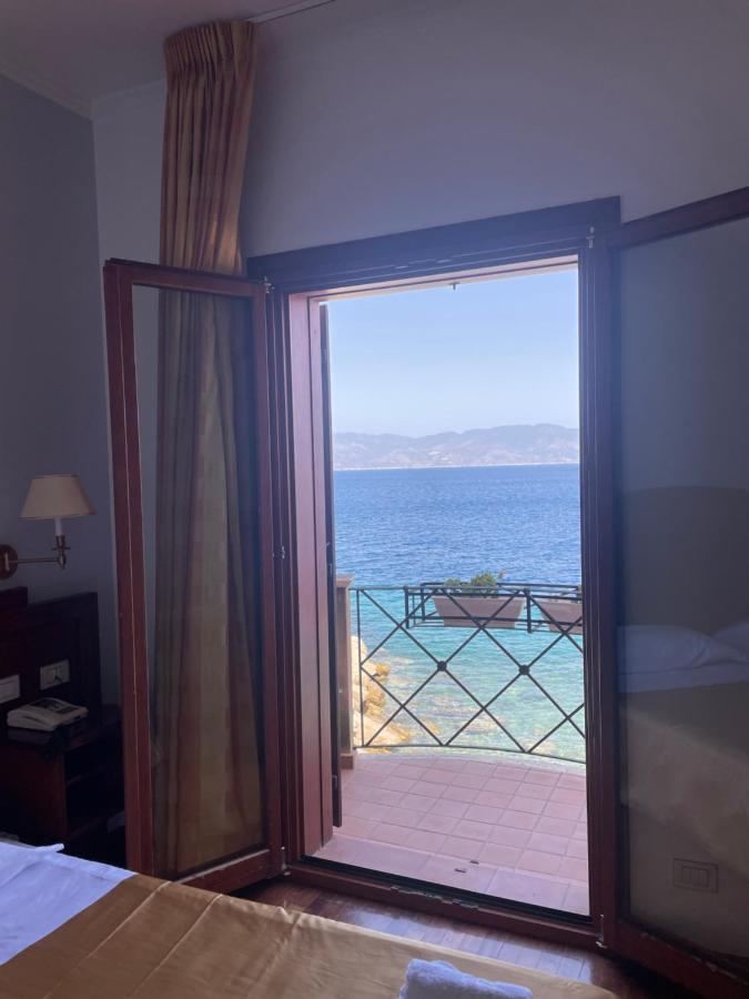 Hotel La Lampara ريجّو دي كالابريا المظهر الخارجي الصورة