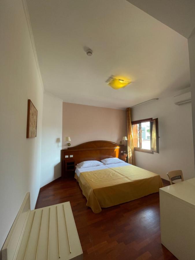 Hotel La Lampara ريجّو دي كالابريا المظهر الخارجي الصورة